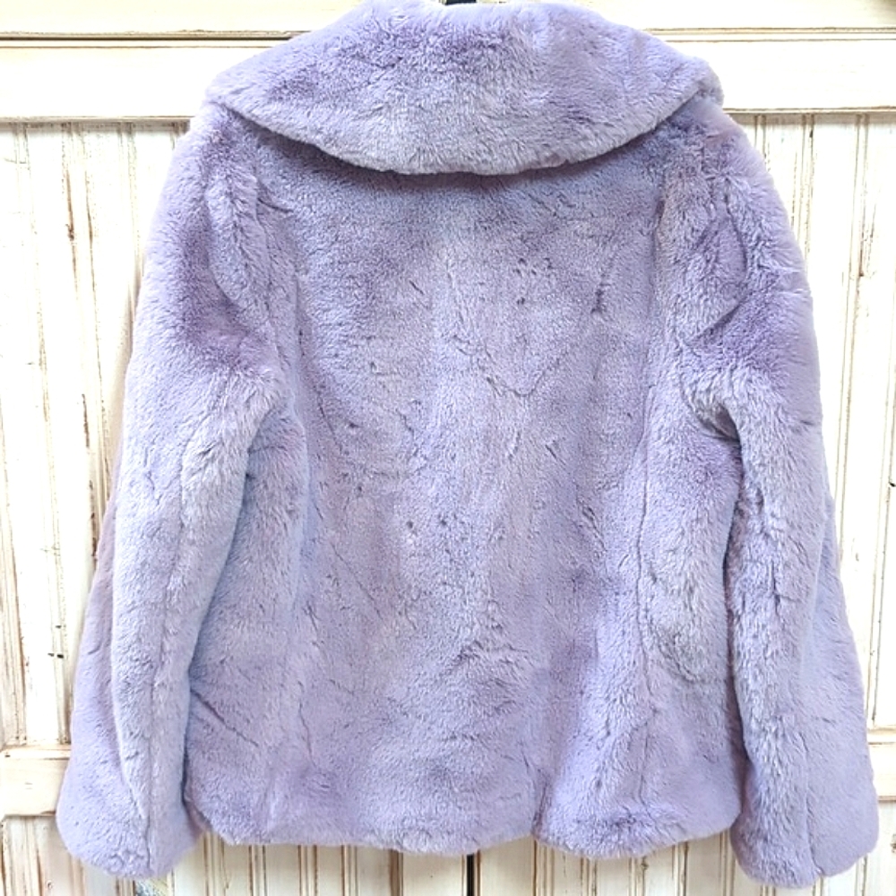 Kensie, Lilac /Lavender,Faux Fur Jacket. Medium - Picture 3 of 13